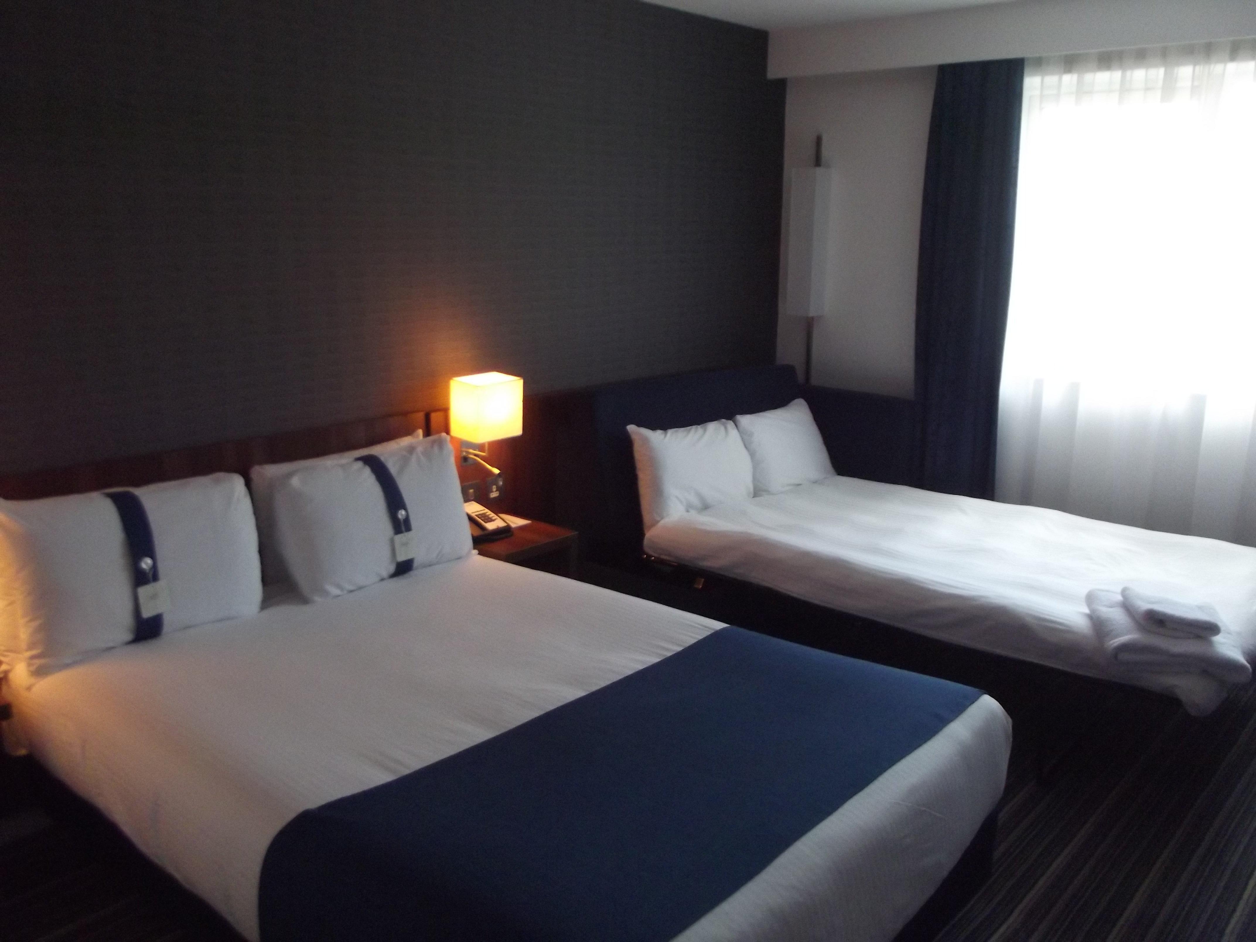 Holiday Inn Express Preston South By Ihg Exterior photo