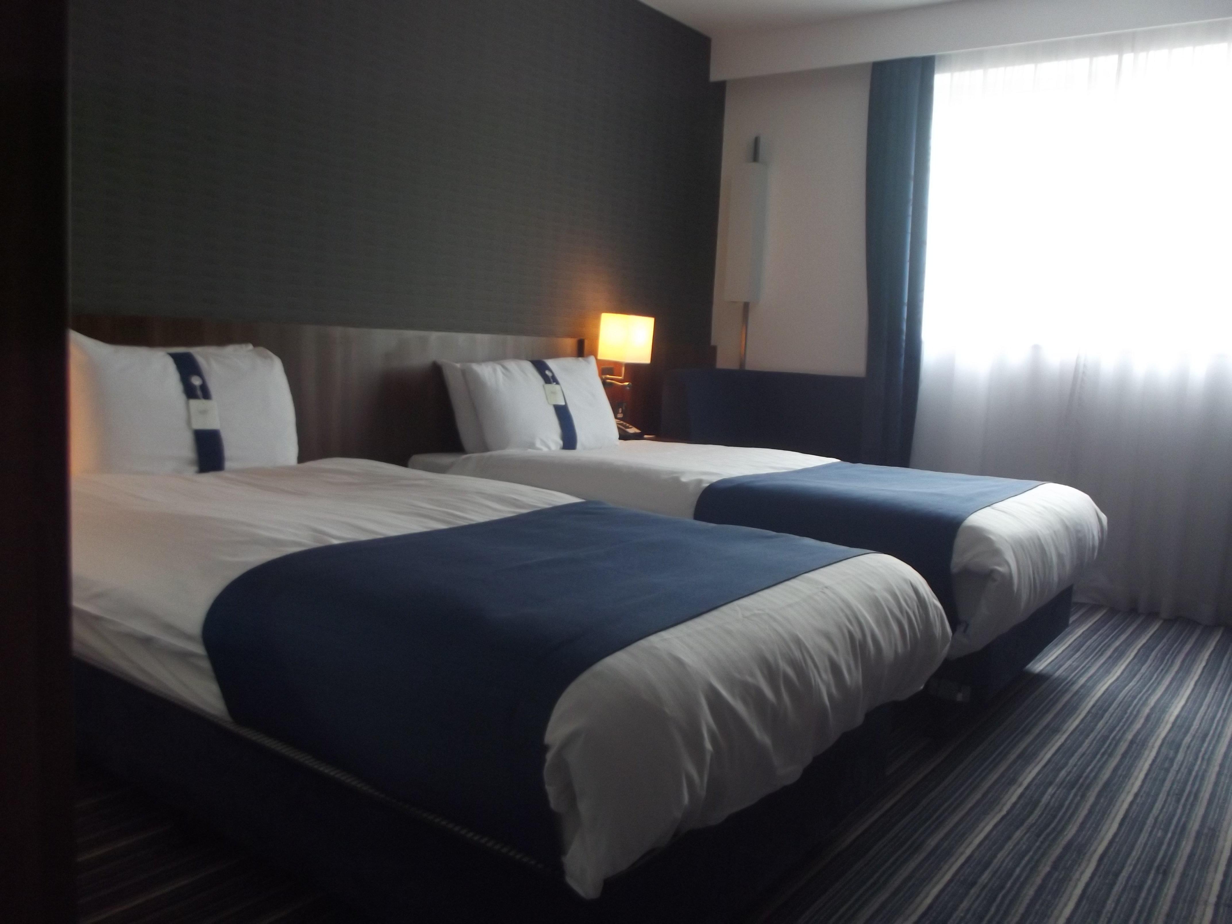 Holiday Inn Express Preston South By Ihg Exterior photo
