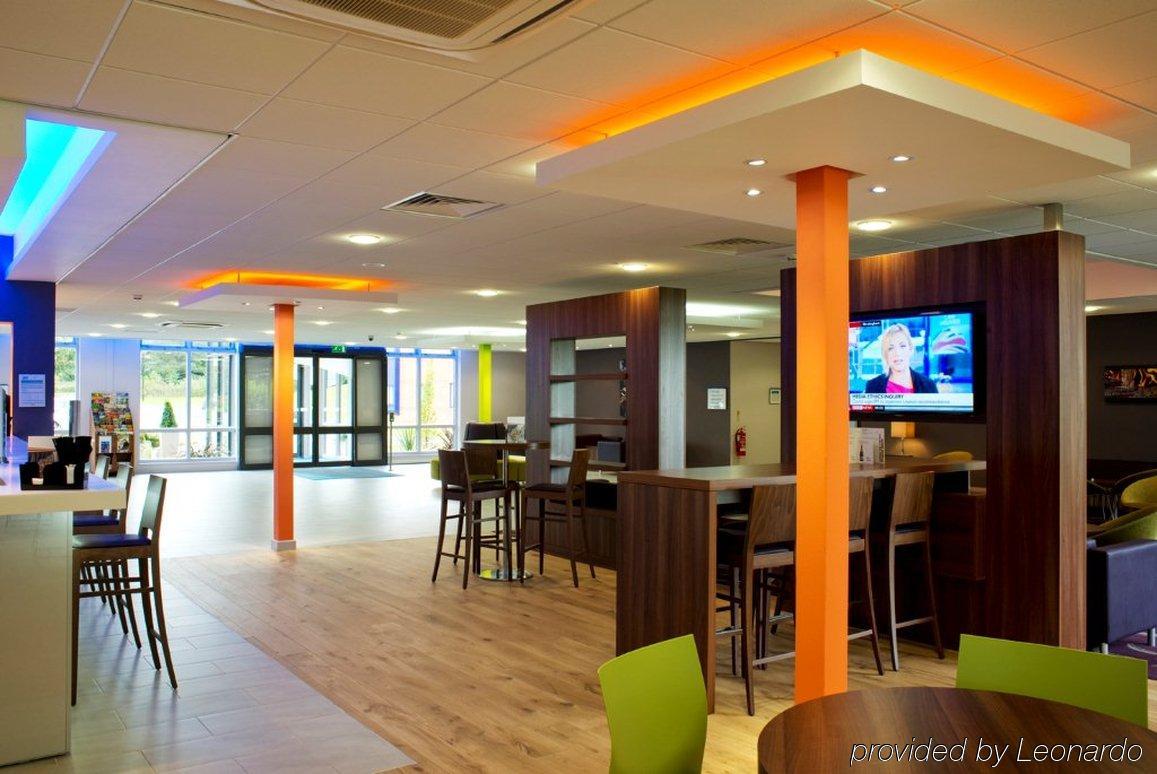 Holiday Inn Express Preston South By Ihg Exterior photo